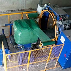 Maquina de envoltura de tramo horizontal para plataforma