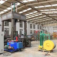 Maquina automatica de enrollamiento de manguera / tuberia y f